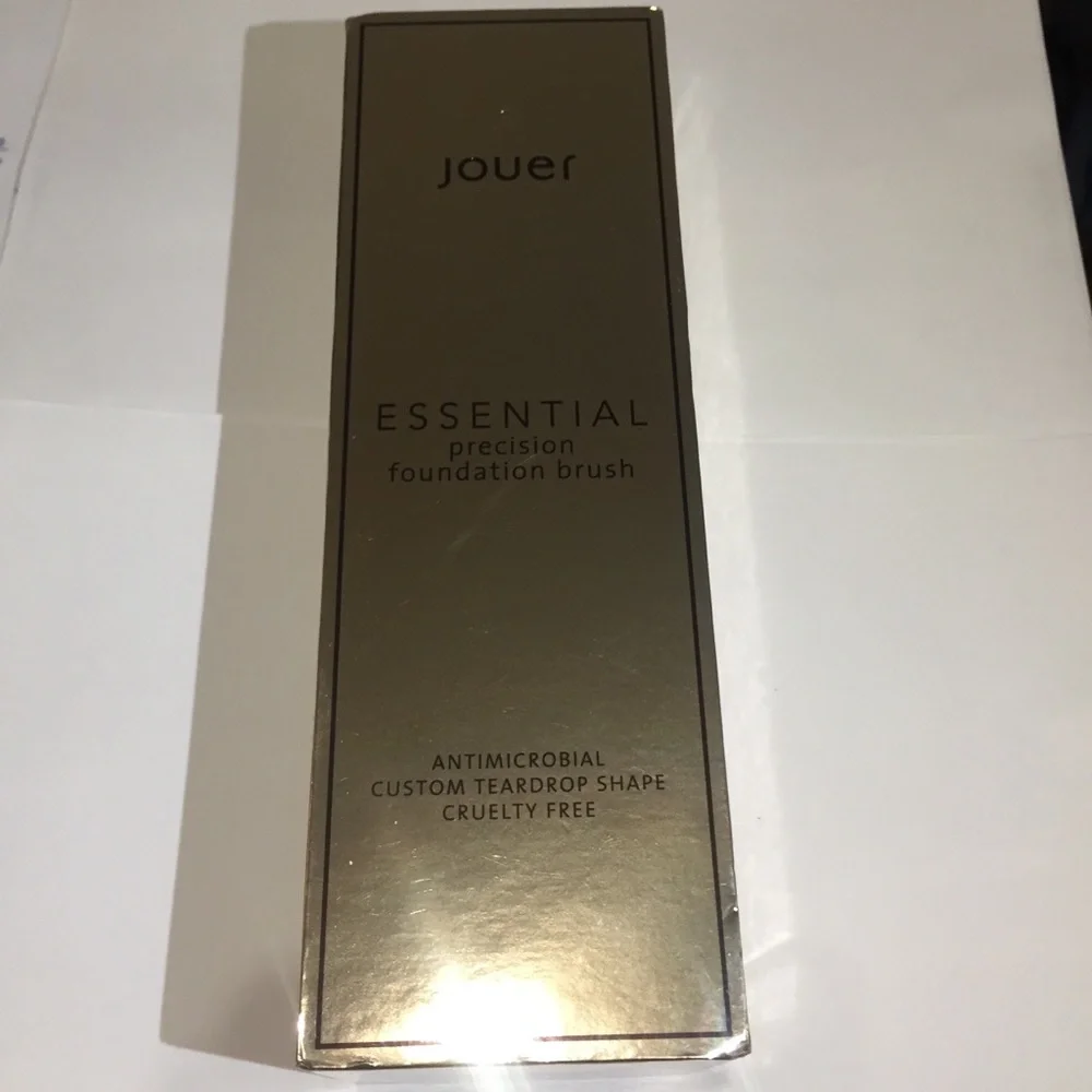 Jouer foundation brush